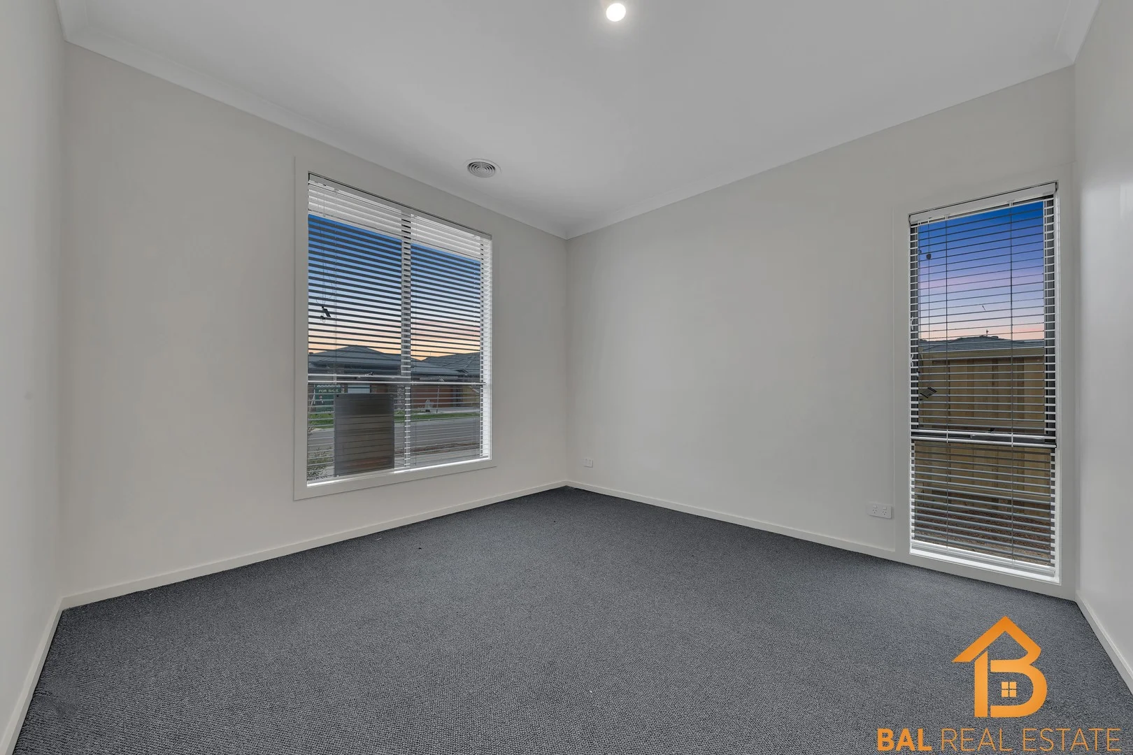 87 Clipstone Crescent, Fraser Rise VIC 3336