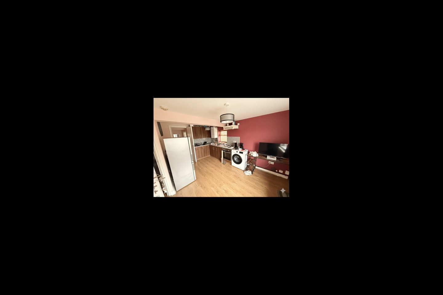 2 Bed Flat, Hall Lane, LS12, N1 7GU photo 2