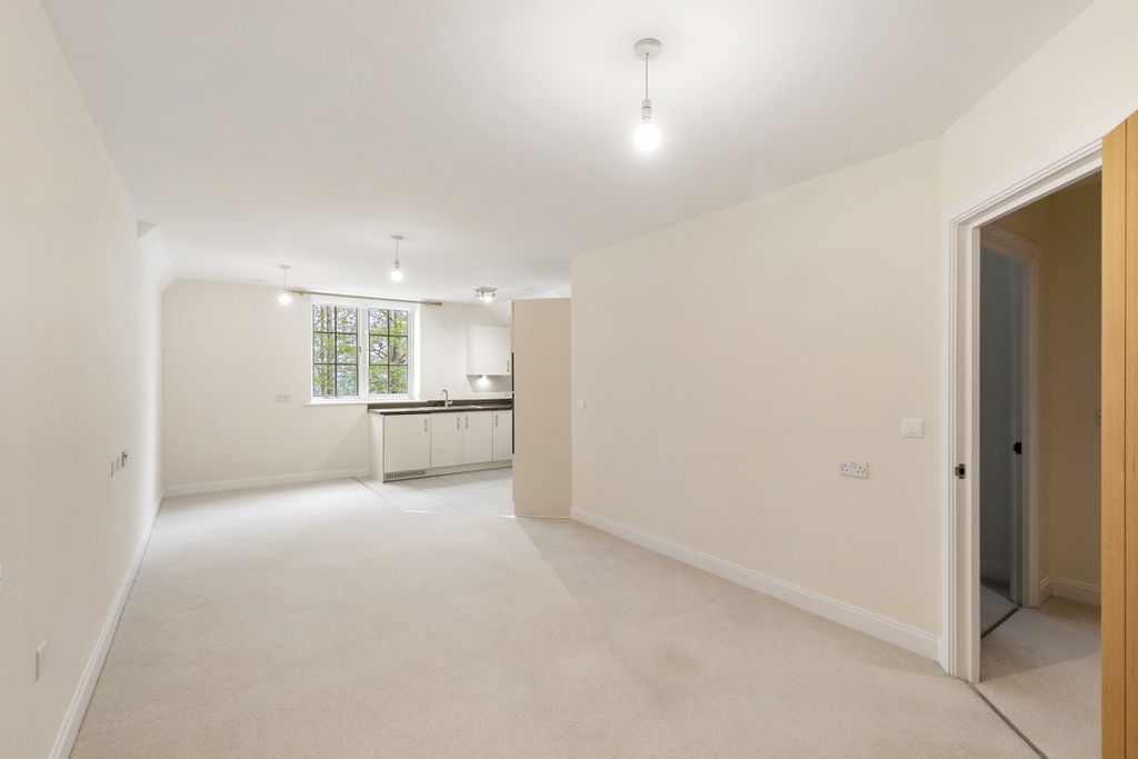 Additional image 7 of 1 bed flat to rentFosseway, Stow On The Wold, Cheltenham GL54