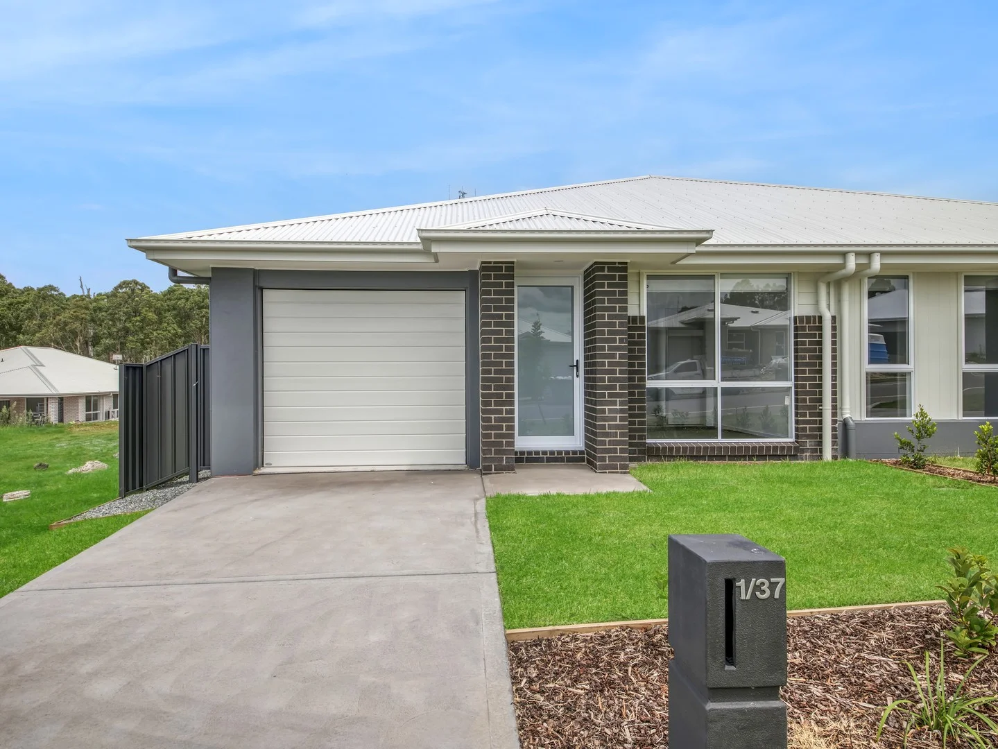 1/37 Lochdon Drive, Farley NSW 2320