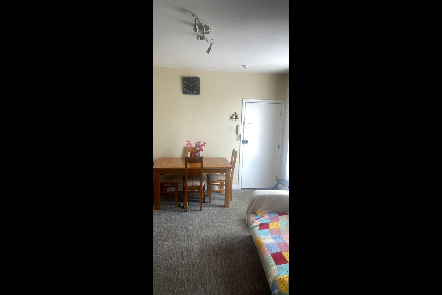 2 Bed Flat, Stapleton Road, BS5, N1 7GU photo 2