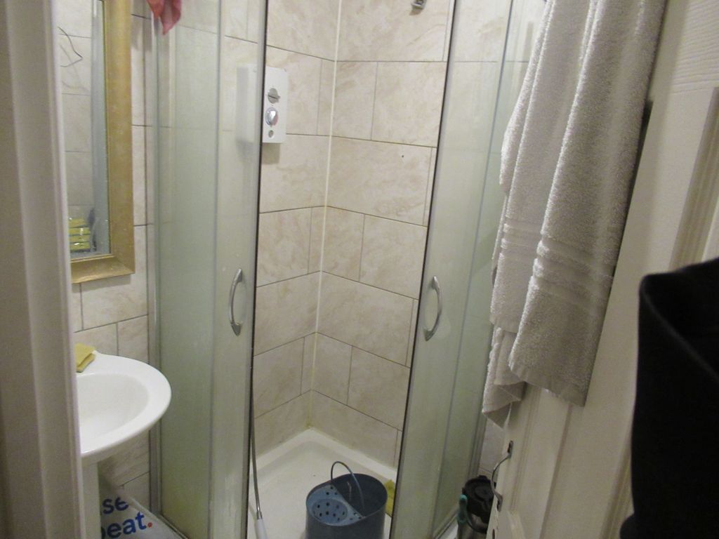 Additional image 2 of 6 bed town house to rentBower Lane, Maidstone ME16