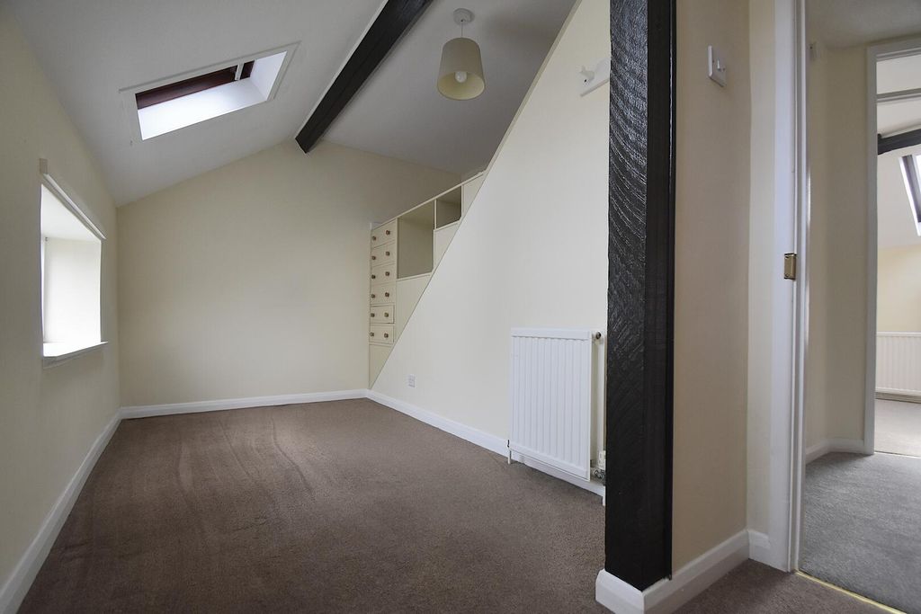 Additional image 6 of 3 bed property to rentHigh Street, Carisbrooke, Newport PO30