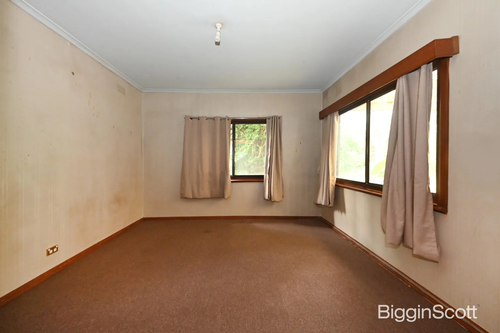 Additional image 4 of 1/33 Middleborough Road, Burwood VIC 3125