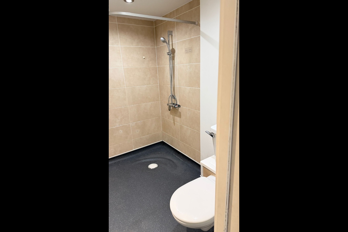 Studio Flat, Pearl Works, S1, N1 7GU photo 2