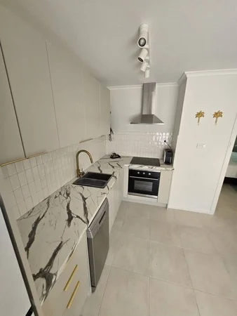 Additional image 3 of 3/24 Darrambal Street, Surfers Paradise QLD 4217