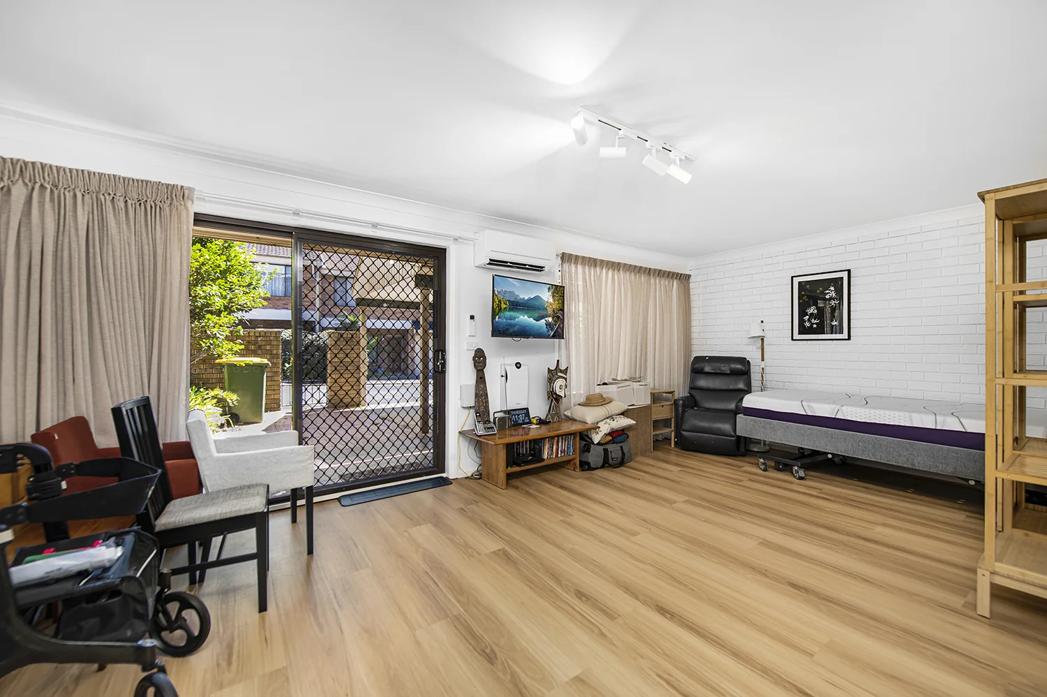 Additional image 2 of 3/15 Kurrawa Ave, Point Clare NSW 2250