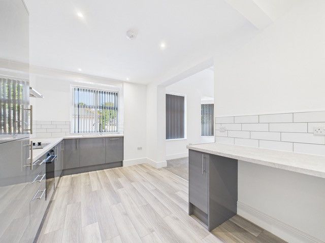 2 bed flat to rentHull HU5 photo 2