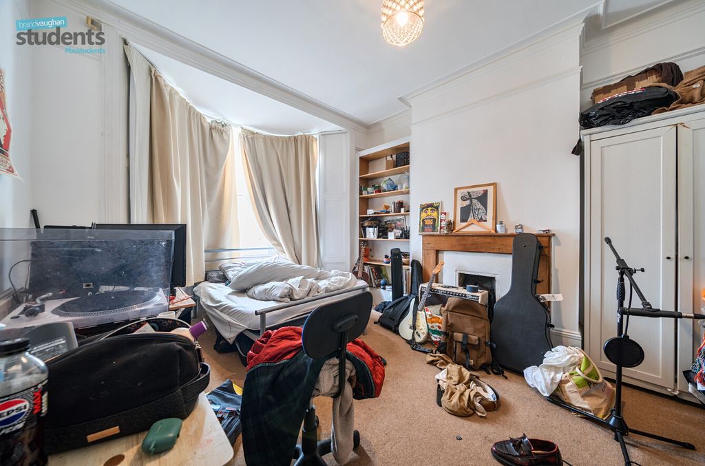 8 bed terraced house to rentDitchling Rise, Brighton, East Sussex BN1 photo 5