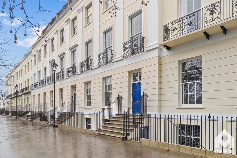 3 bed flat for saleThe Broad Walk, Imperial Square, Cheltenham, Gloucestershire GL50
