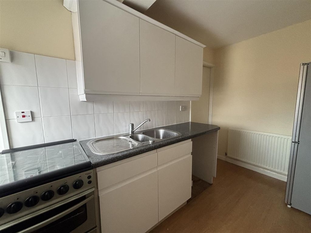 Additional image 3 of 2 bed flat to rentWrexham Street, Mold CH7