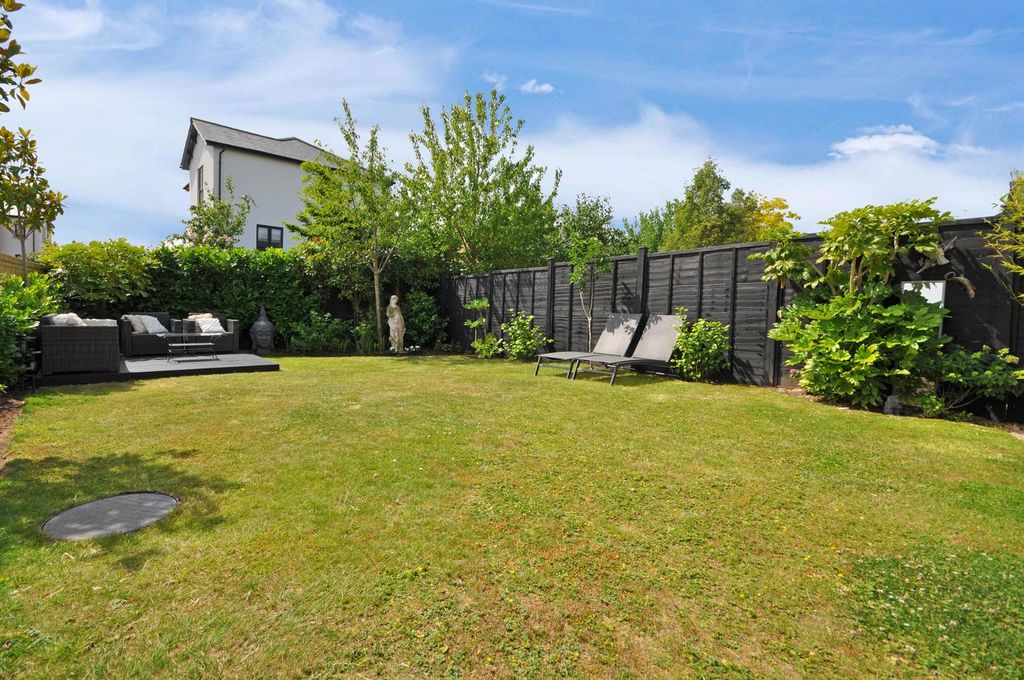 Additional image 16 of 4 bed semi-detached house to rentClover Drive, Cheltenham GL52