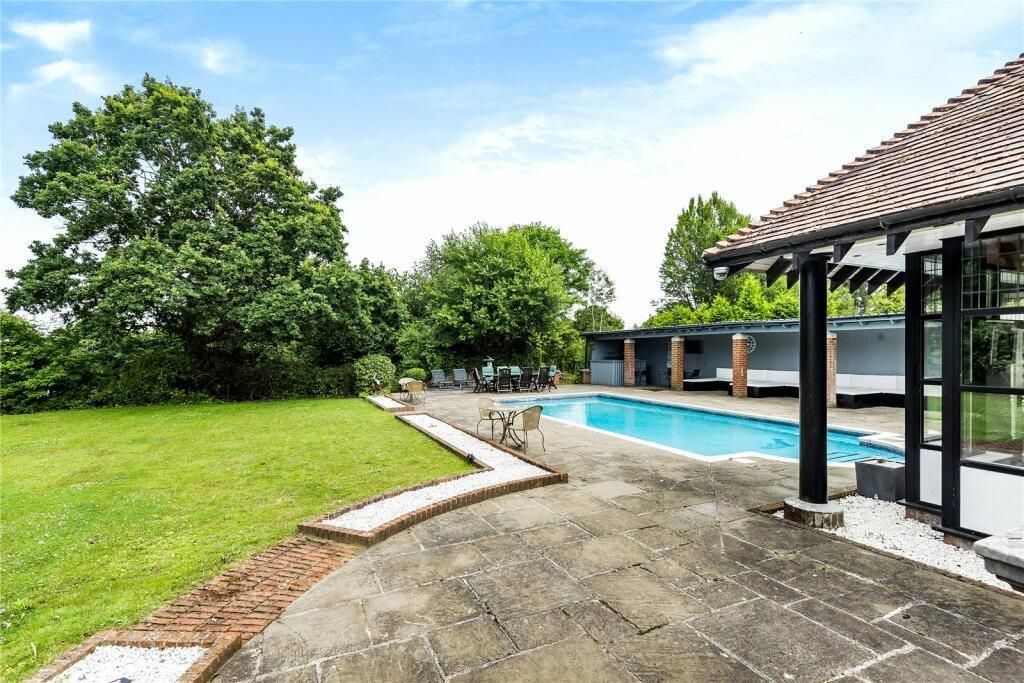 Additional image 19 of 5 bed detached house to rentThe Ridgeway, Cuffley, Potters Bar EN6