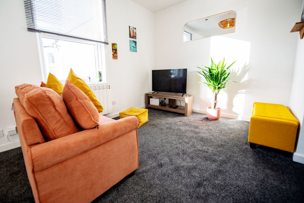 1 bed flat to rentMayfield Road, Newquay TR7