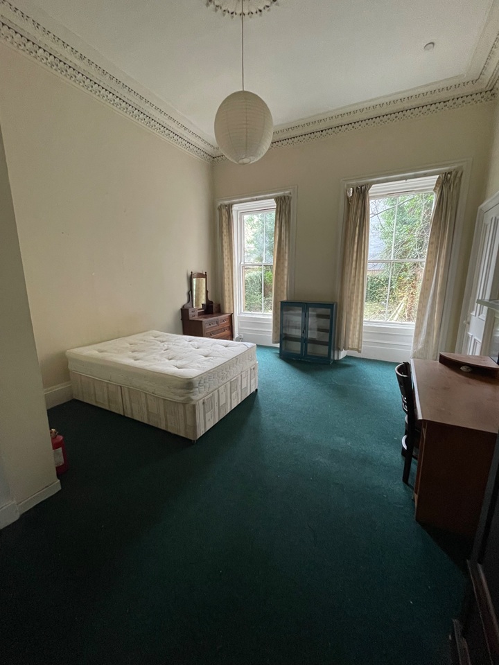 2 Bed Flat, Alfred Terrace, G12, N1 7GU photo 3