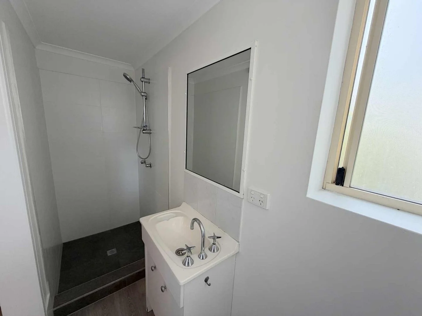 Additional image 8 of ID:21170849/19 Windsor Road, Red Hill QLD 4059