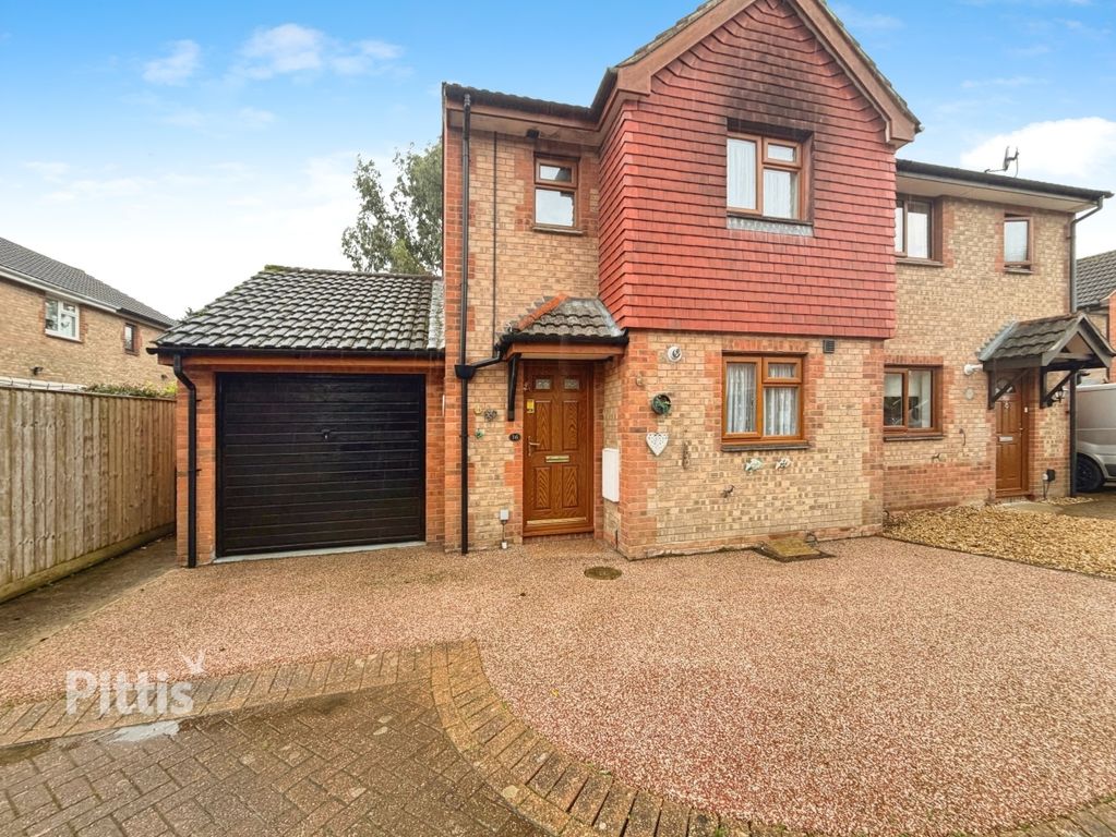 Additional image 2 of 3 bed semi-detached house to rentLinnet Close, Newport PO30