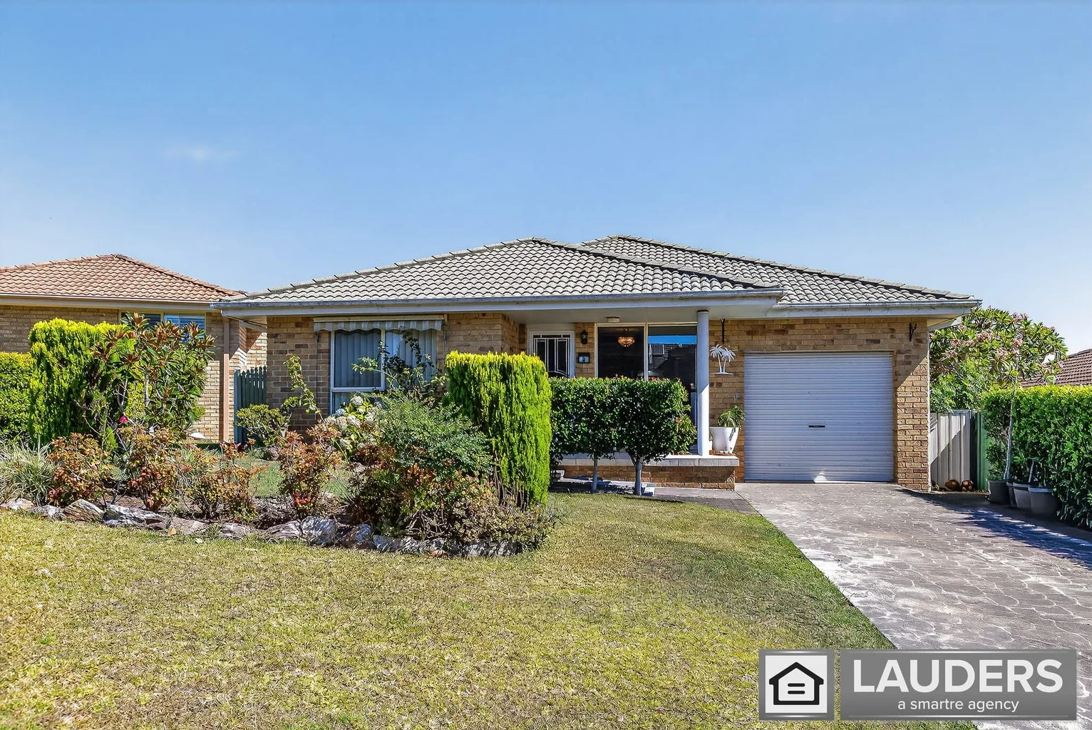 8 Snoewood Street, Old Bar NSW 2430