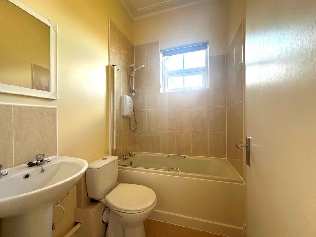 Additional image 5 of 2 bed flat to rentSwift Road, Southampton, Hampshire SO19
