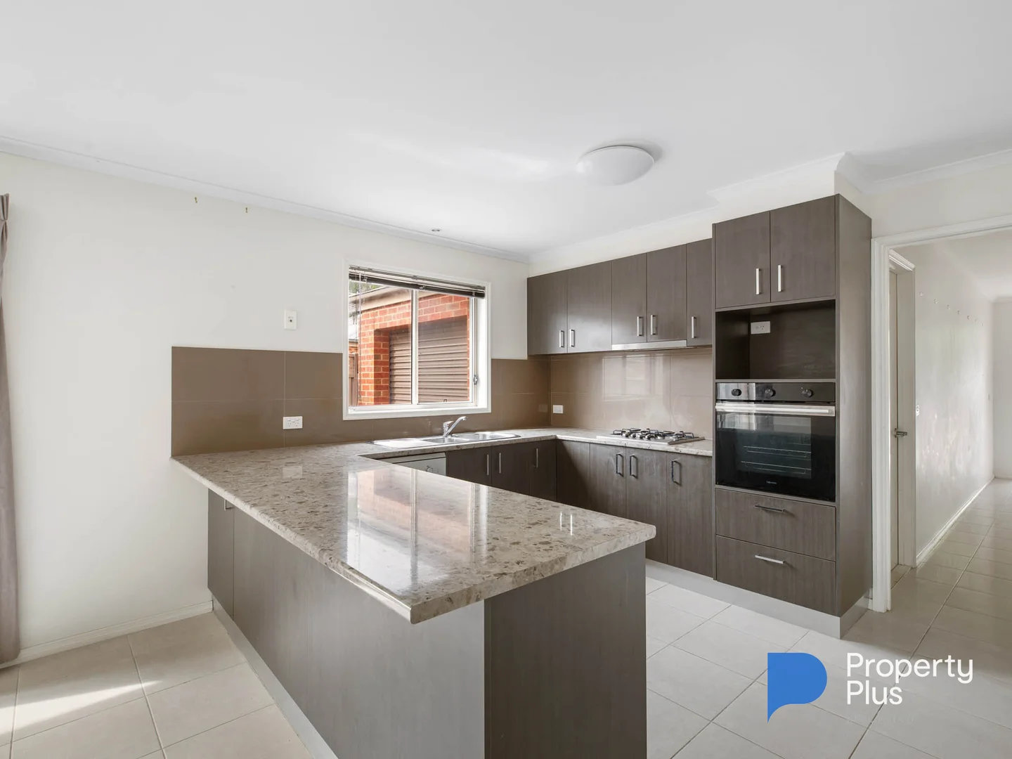 Additional image 2 of 31 Sovereign Gardens, Kangaroo Flat VIC 3555