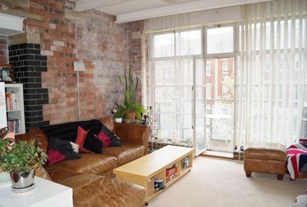 2 Bed Flat, Bath Street, BS1, N1 7GU photo 2