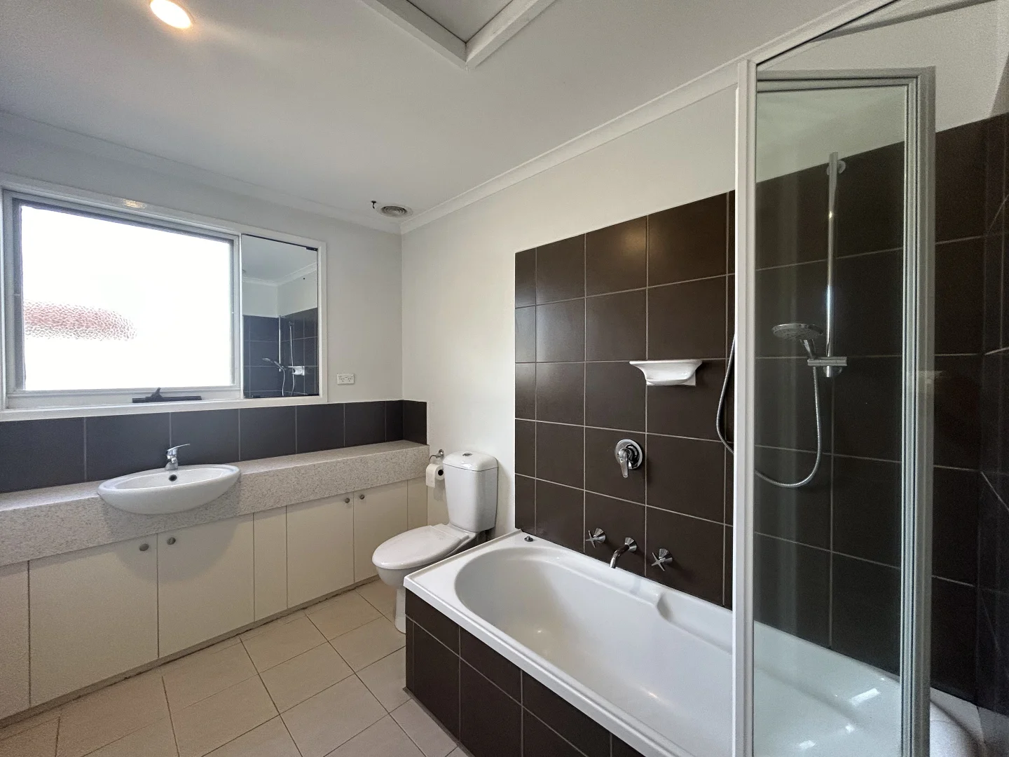 Additional image 3 of 2 Warren Close, Narre Warren VIC 3805