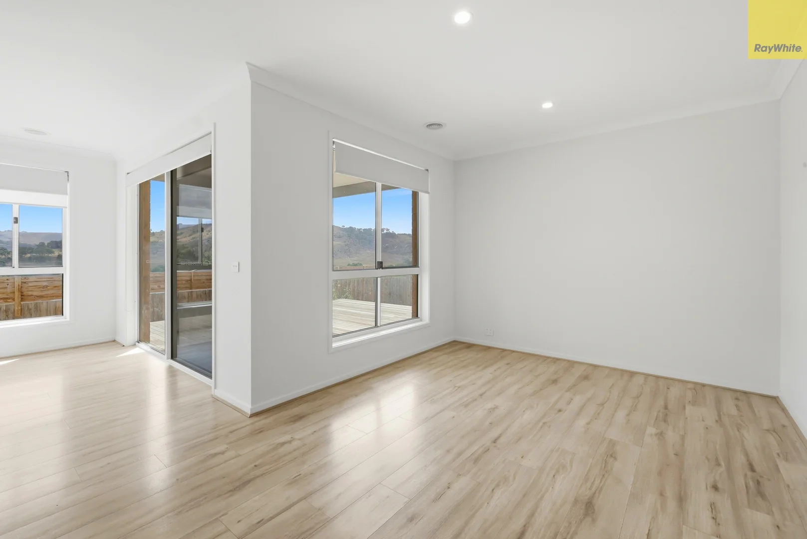 3 Swanton Avenue, Maddingley VIC 3340 photo 4