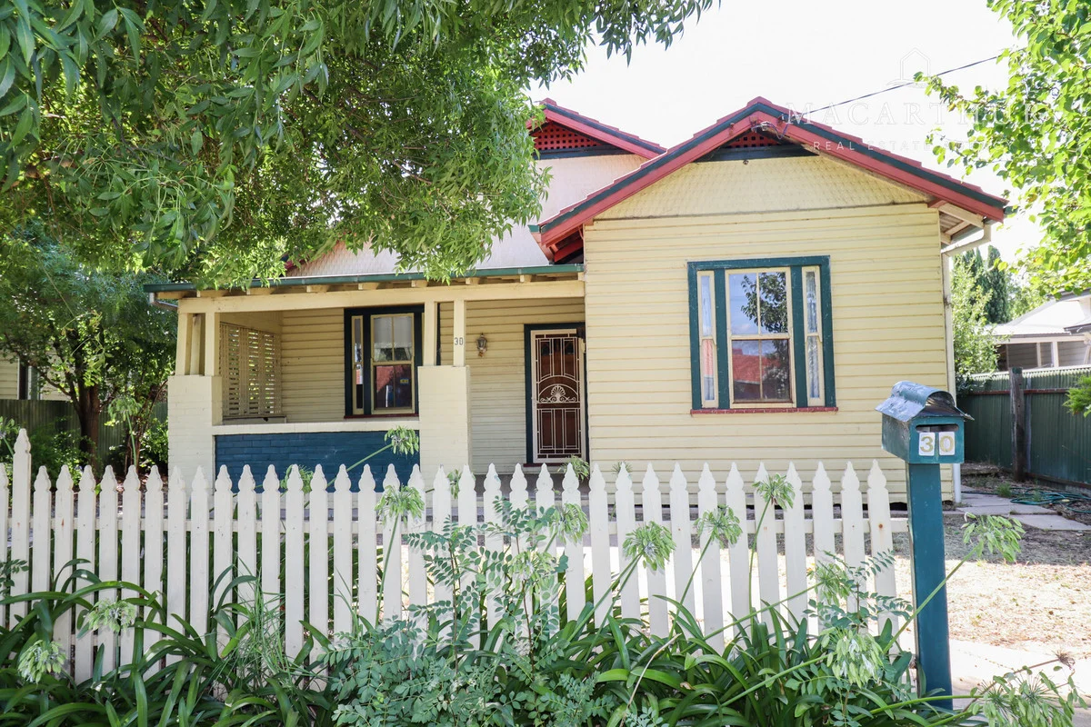 30 Albury Street, Wagga Wagga NSW 2650