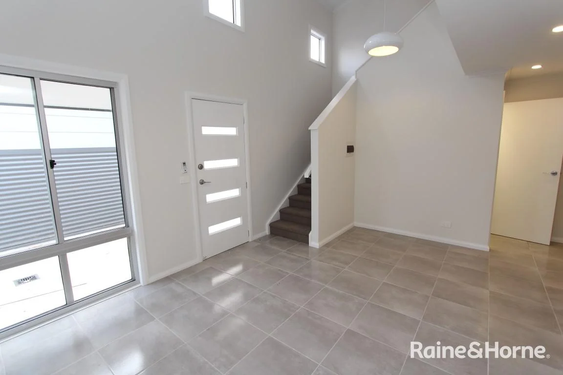 Additional image 8 of 10/94 Havannah St, Bathurst NSW 2795