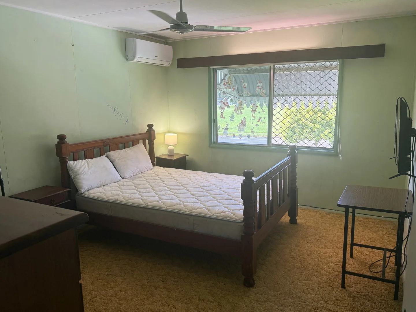 room 2/1 Nephrite Street, Woree QLD 4868