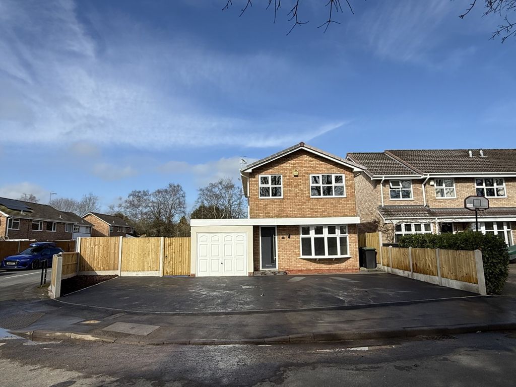 3 bed detached house to rentArundel Road, Bromsgrove B60