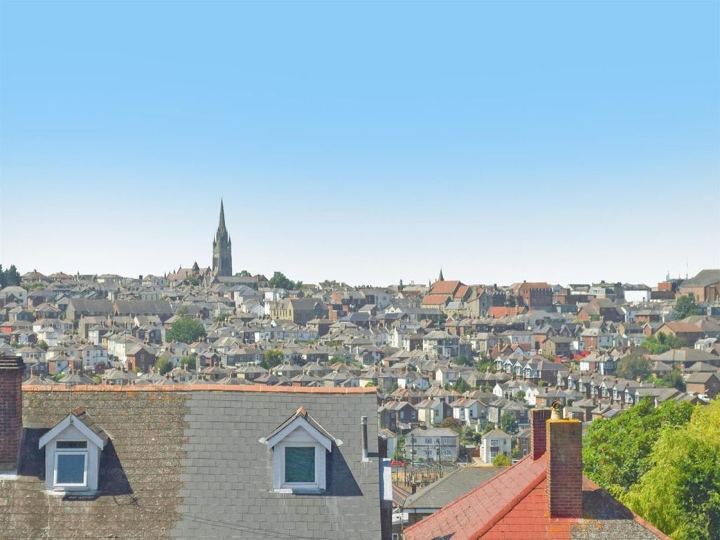 Additional image 11 of 2 bed flat to rentAlexandra Road, Ryde PO33