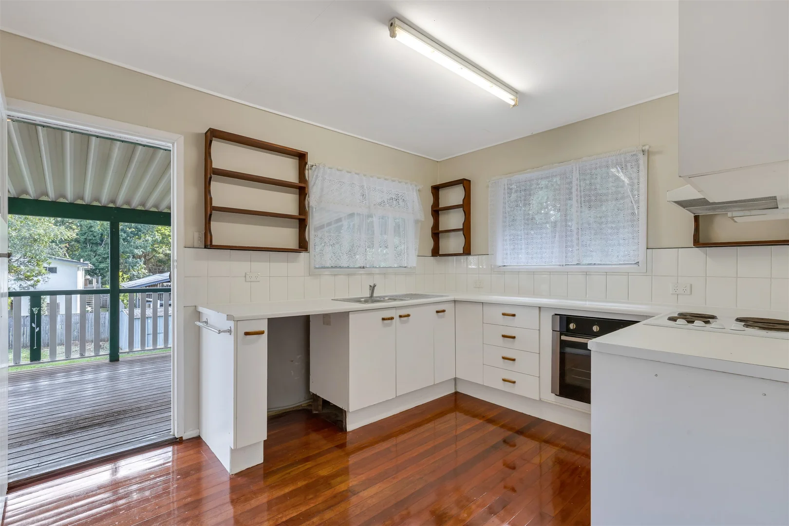 Additional image 4 of 76 Brookfield Rd, Kenmore QLD 4069