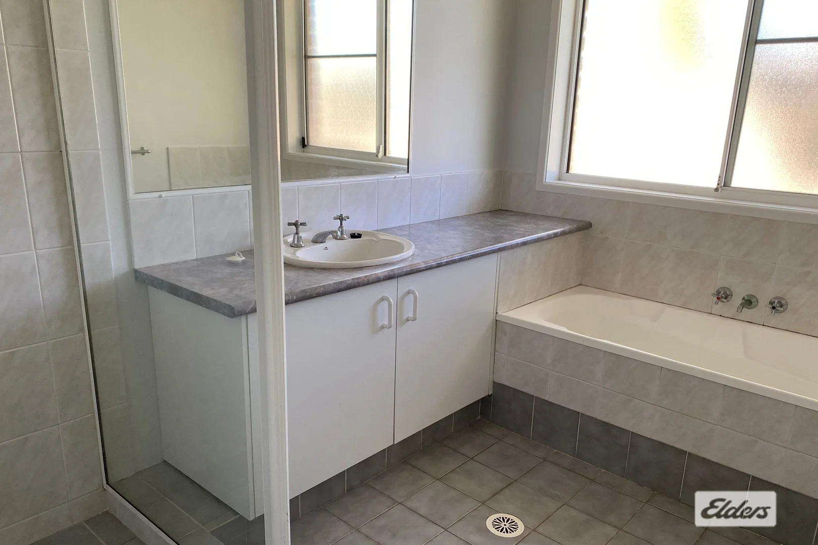 Additional image 3 of 22 Trent Court, Sandstone Point QLD 4511