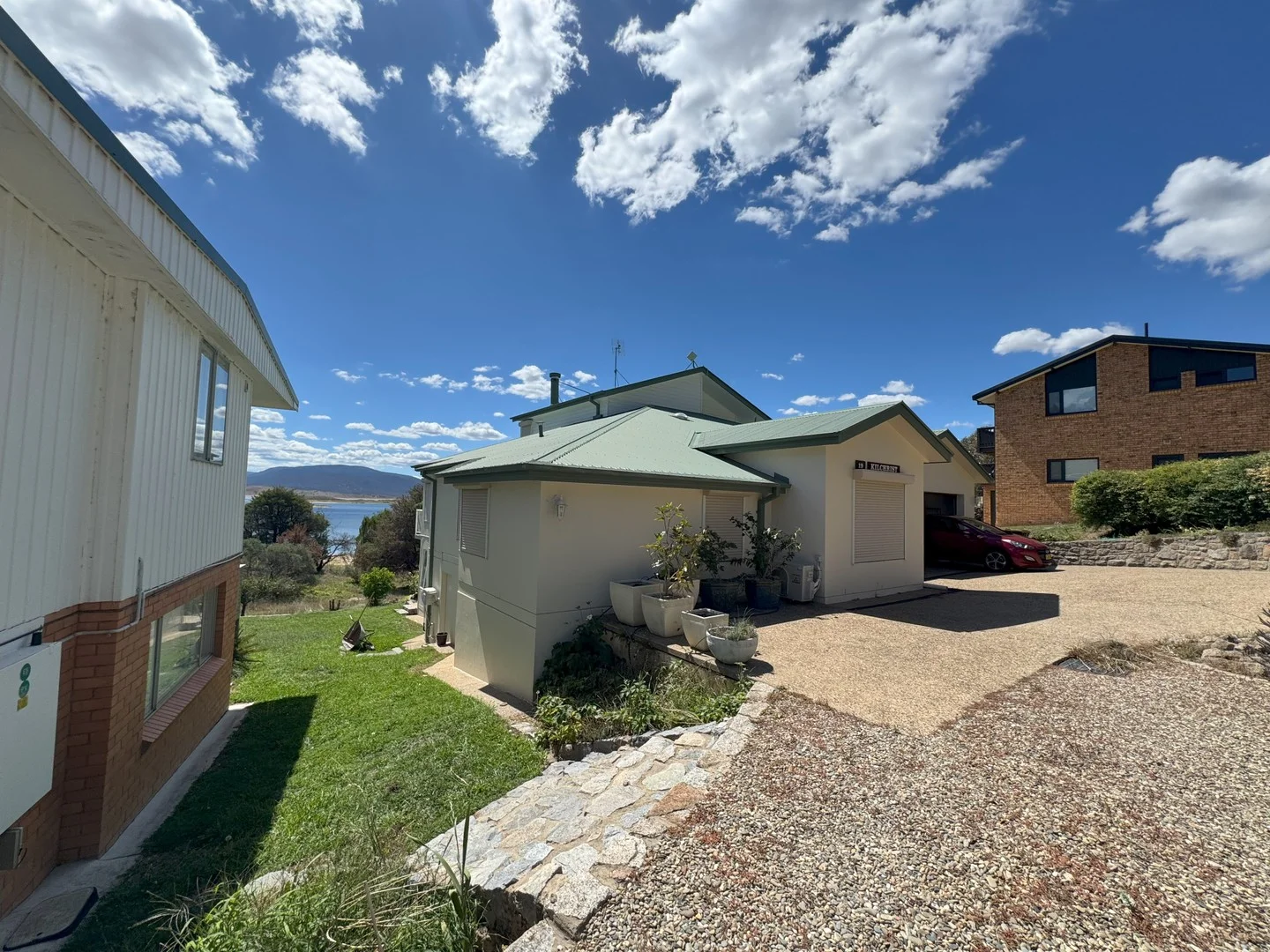 19 Rushes Bay Ave, East Jindabyne NSW 2627
