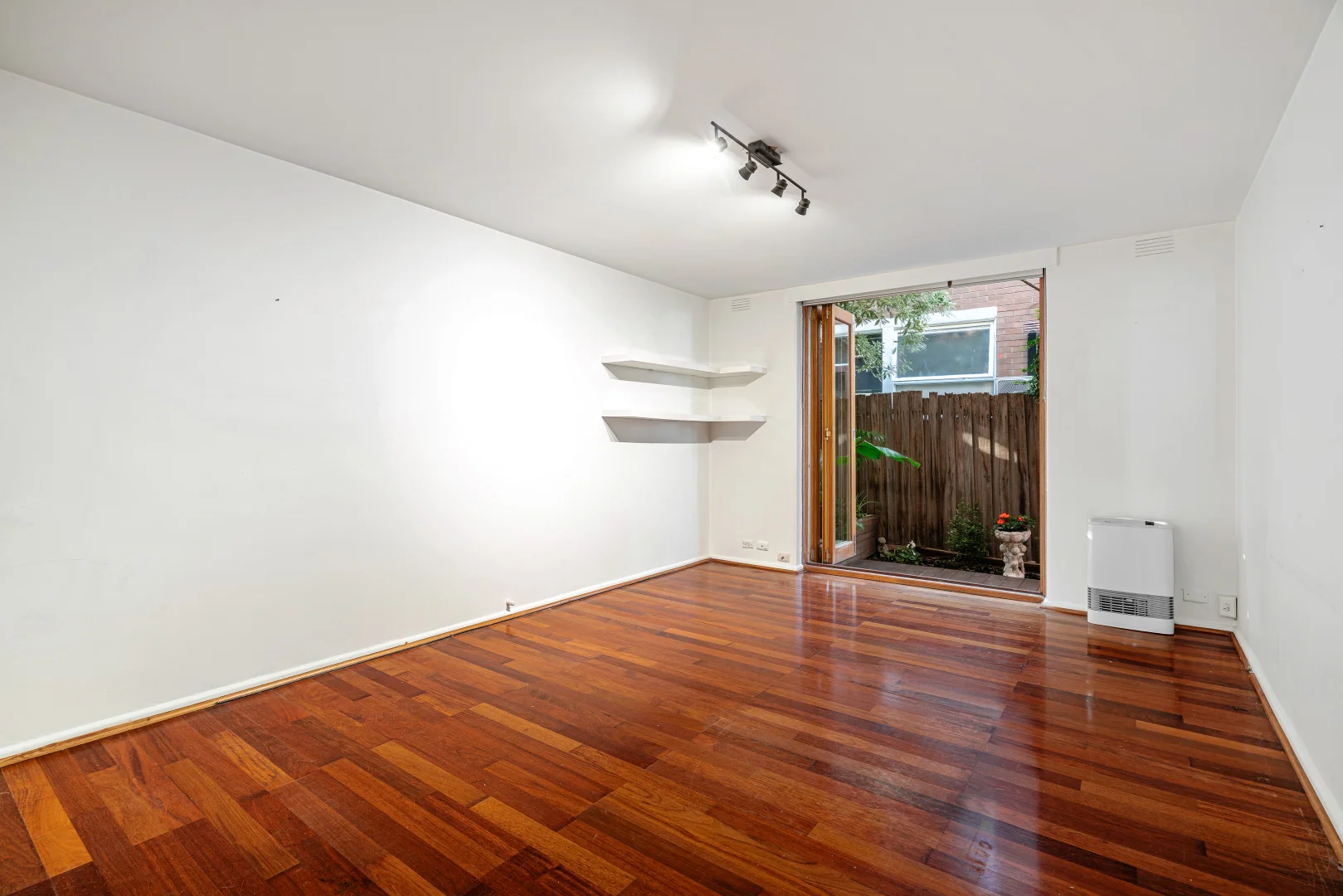 Additional image 4 of 3/325 Orrong Road, St Kilda East VIC 3183