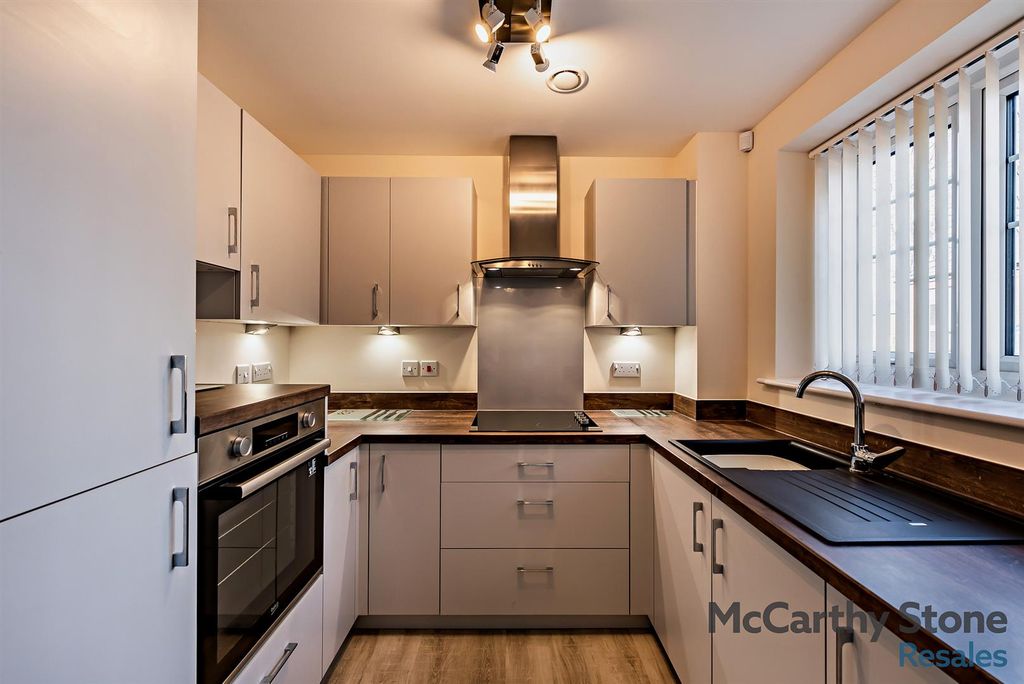 Additional image 11 of 1 bed flat for saleHooton Road, Willaston, Neston CH64