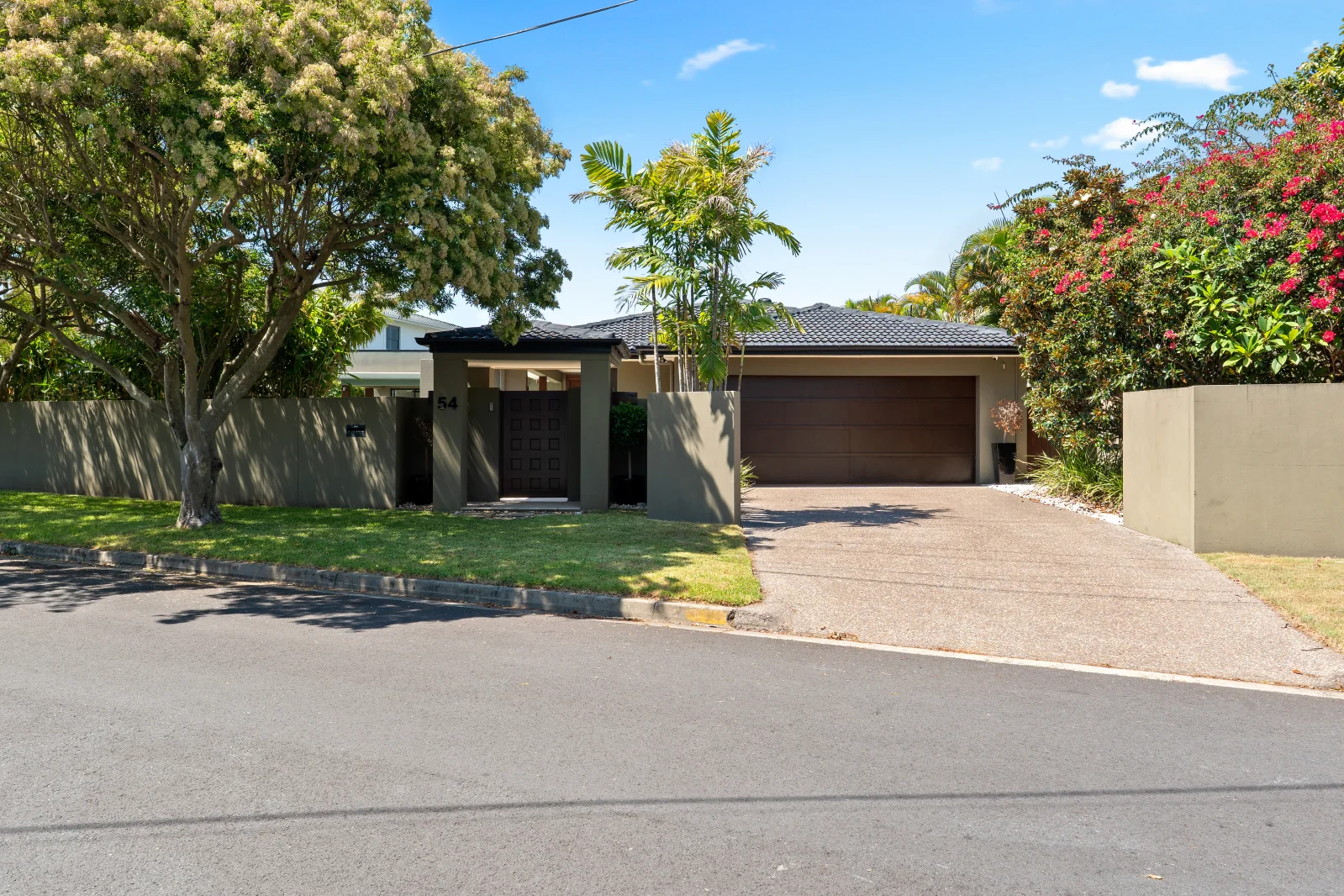 54 Rapallo Avenue, Isle Of Capri QLD 4217