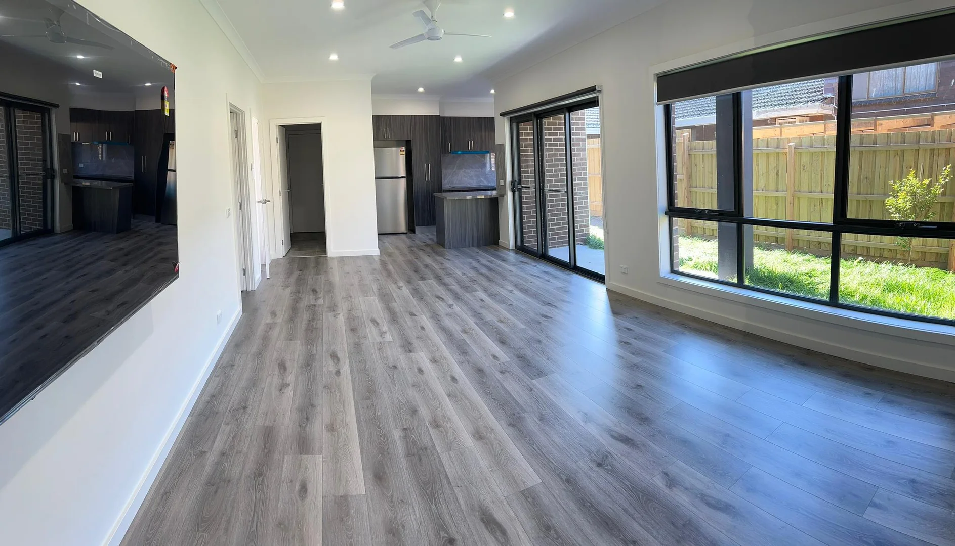 4 Jambe Court, Hampton Park VIC 3976 photo 3