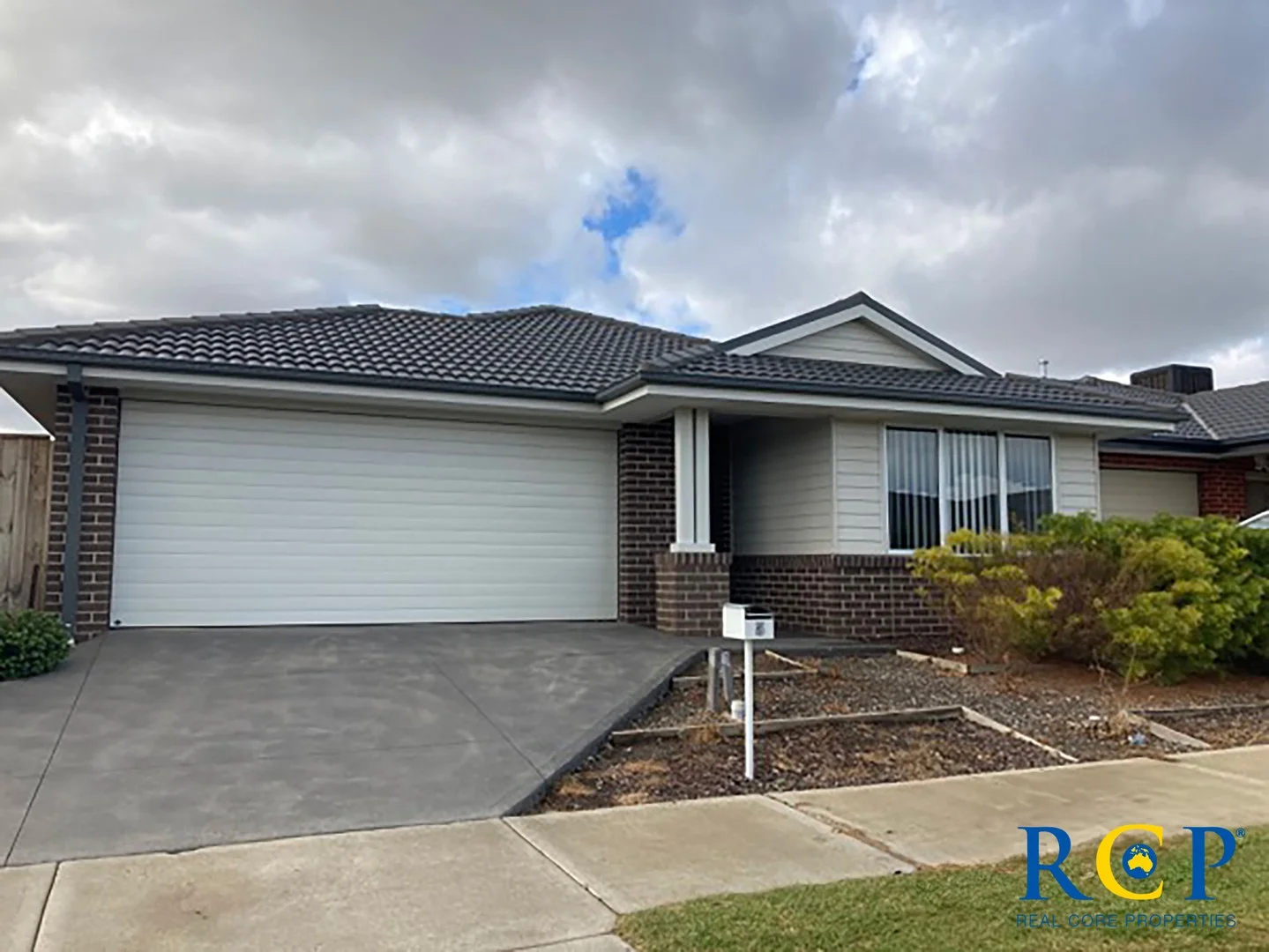 5 Sparkle Way, Tarneit VIC 3029