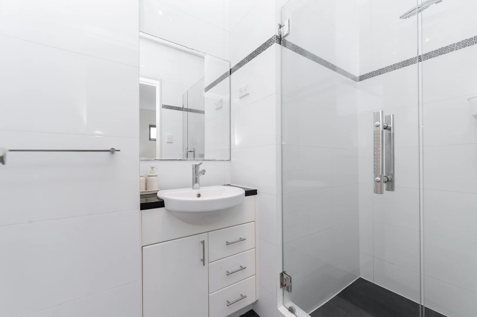 Additional image 32 of 20 Manning, Scarborough WA 6019