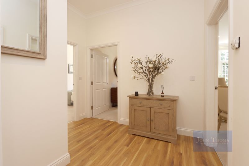 Additional image 5 of 2 bed flat to rentThe Canopy, Lambourne Road, Chigwell IG7