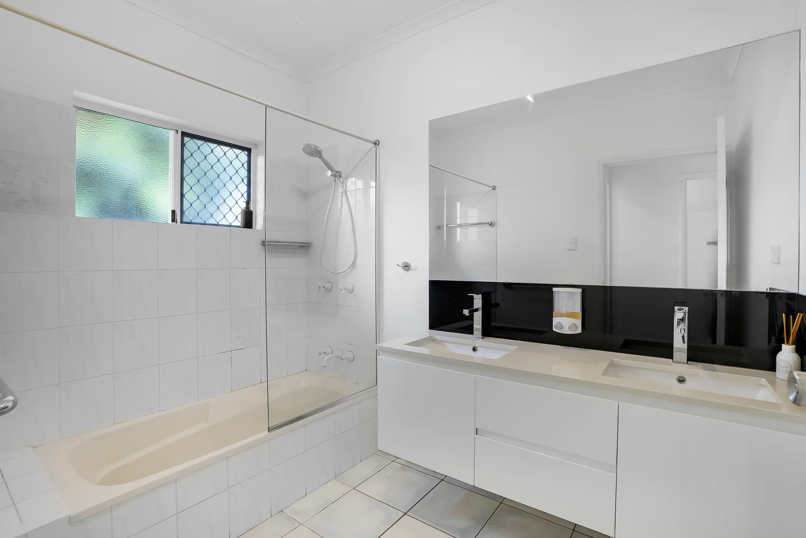 Additional image 17 of 19 Thais Street, Palm Cove QLD 4879