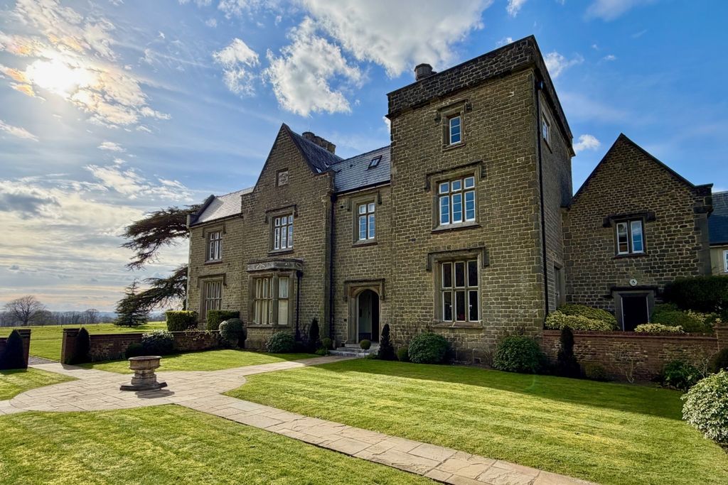 Additional image 16 of 3 bed flat to rentWoolmer Lane, Bramshott, Liphook GU30