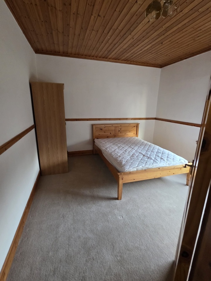 2 Bed Semi-Detached House, Carrick Knowe Road, EH12, N1 7GU photo 2