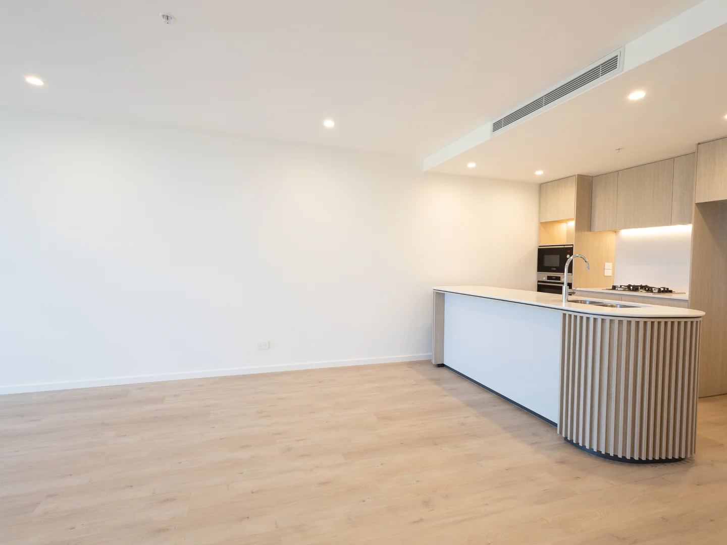 Additional image 7 of 106/180 Marine Parade, Labrador QLD 4215