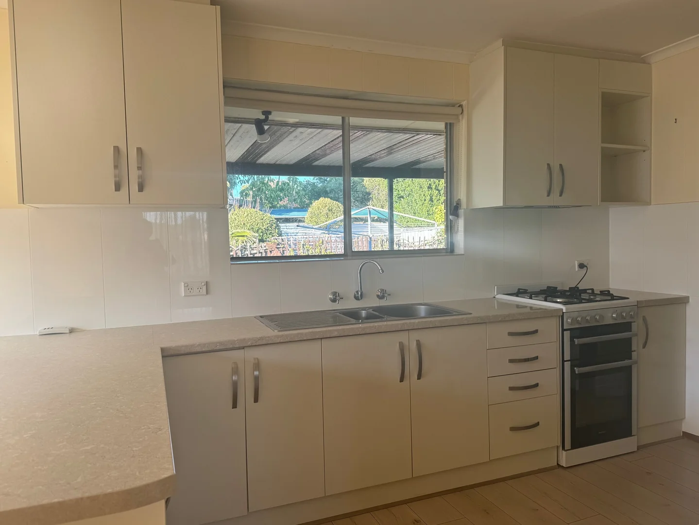 60 Beacon Crescent, Seaford SA 5169 photo 3