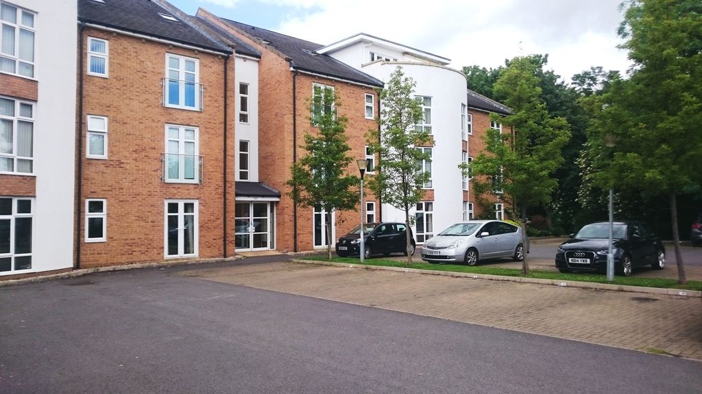 2 bed penthouse to rentGreen Chare, Darlington DL3