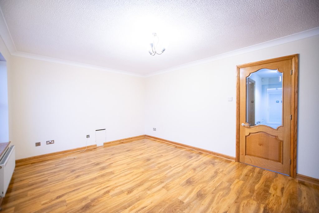 Additional image 8 of 4 bed semi-detached house to rentThe Haven, Kingston Upon Hull HU9