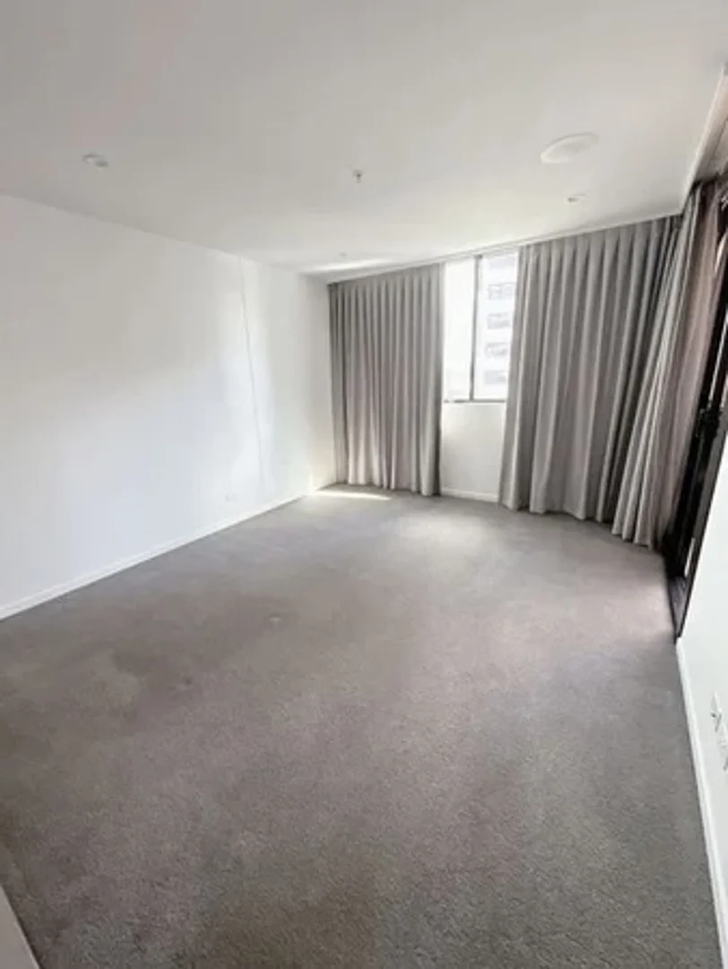Additional image 3 of 305/19 Deshon Street, Woolloongabba QLD 4102